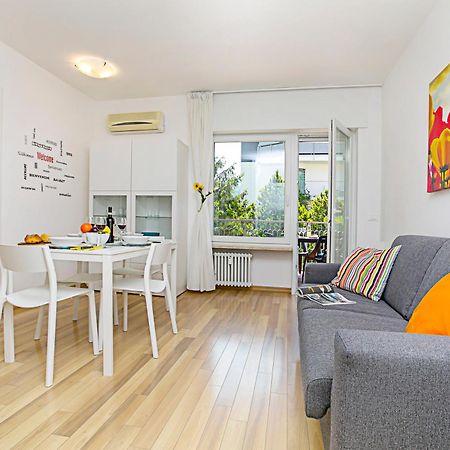Riva Lago E Spiaggia Apartment 2 - Happy Rentals Bagian luar foto
