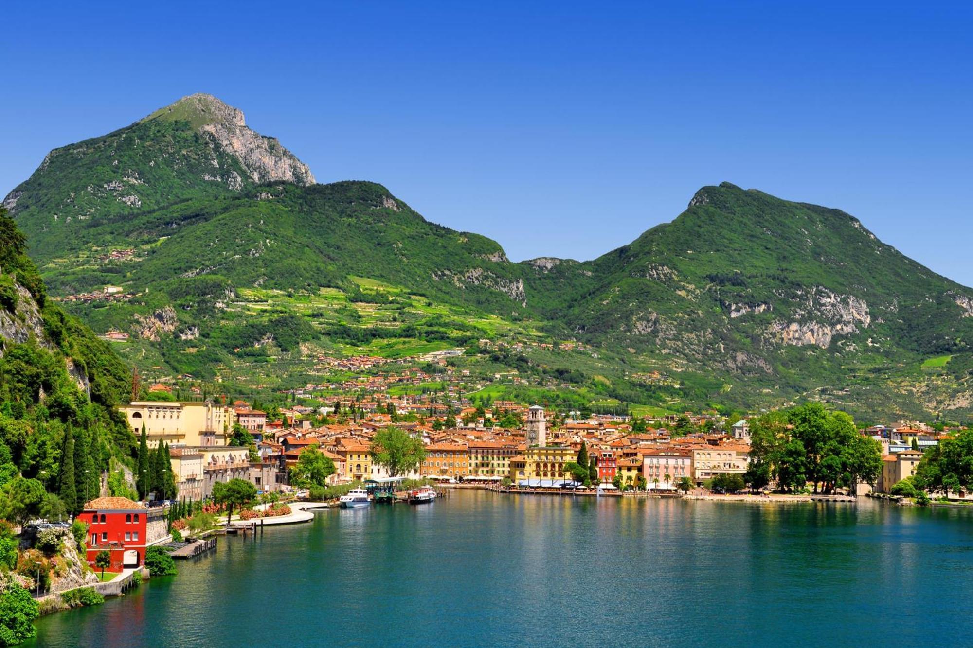 Riva Lago E Spiaggia Apartment 2 - Happy Rentals Bagian luar foto