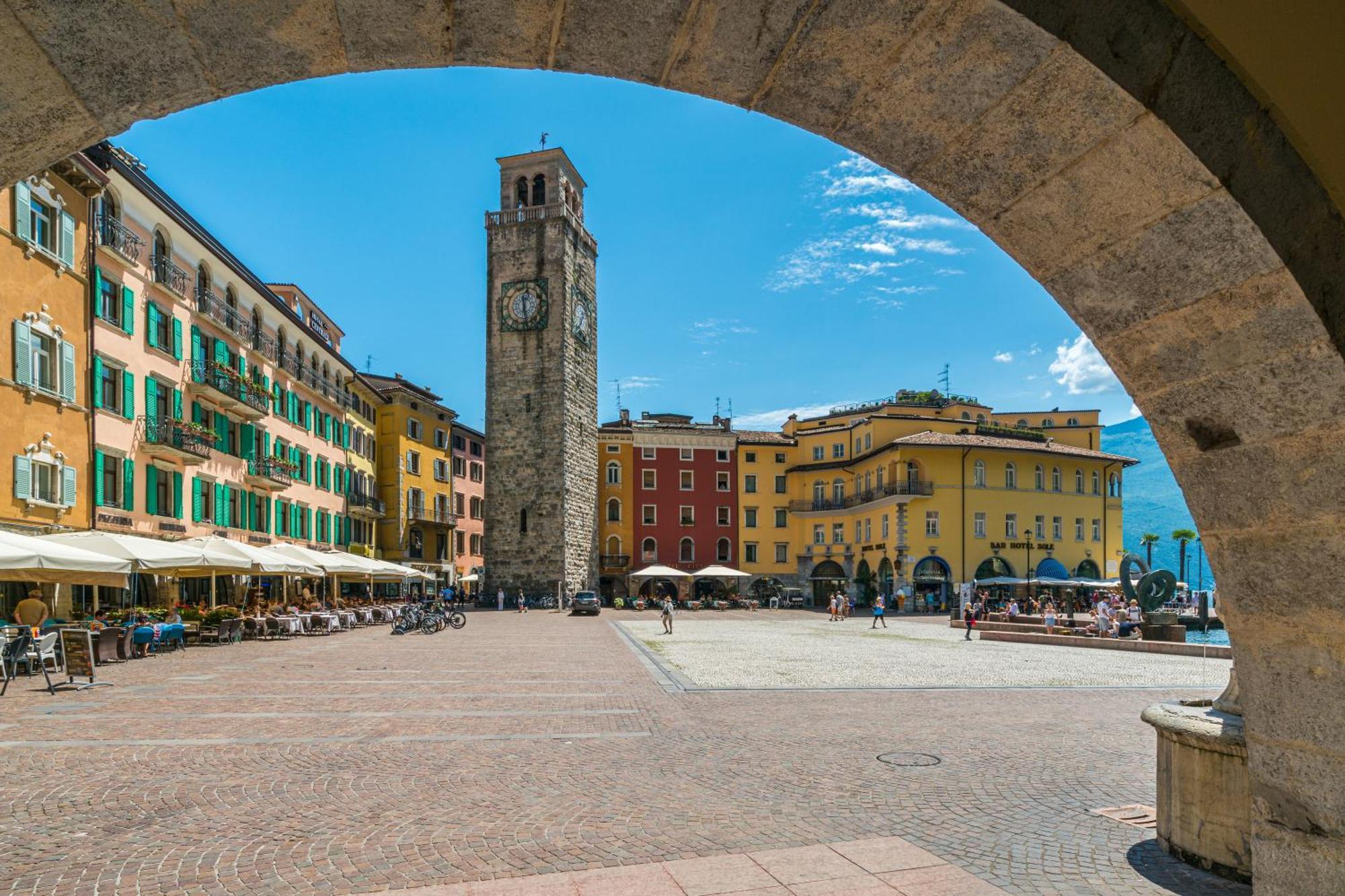 Riva Lago E Spiaggia Apartment 2 - Happy Rentals Bagian luar foto